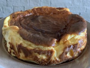 バスクチーズケーキのフリー写真素材